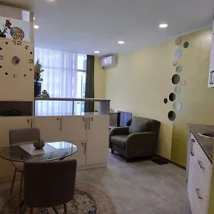 Bat Towers Studia Апартаменты