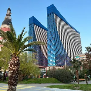 Orbi Sea View Апартаменты