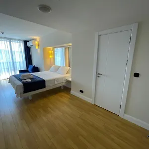 Sea ​​view In Orbi Апартаменты